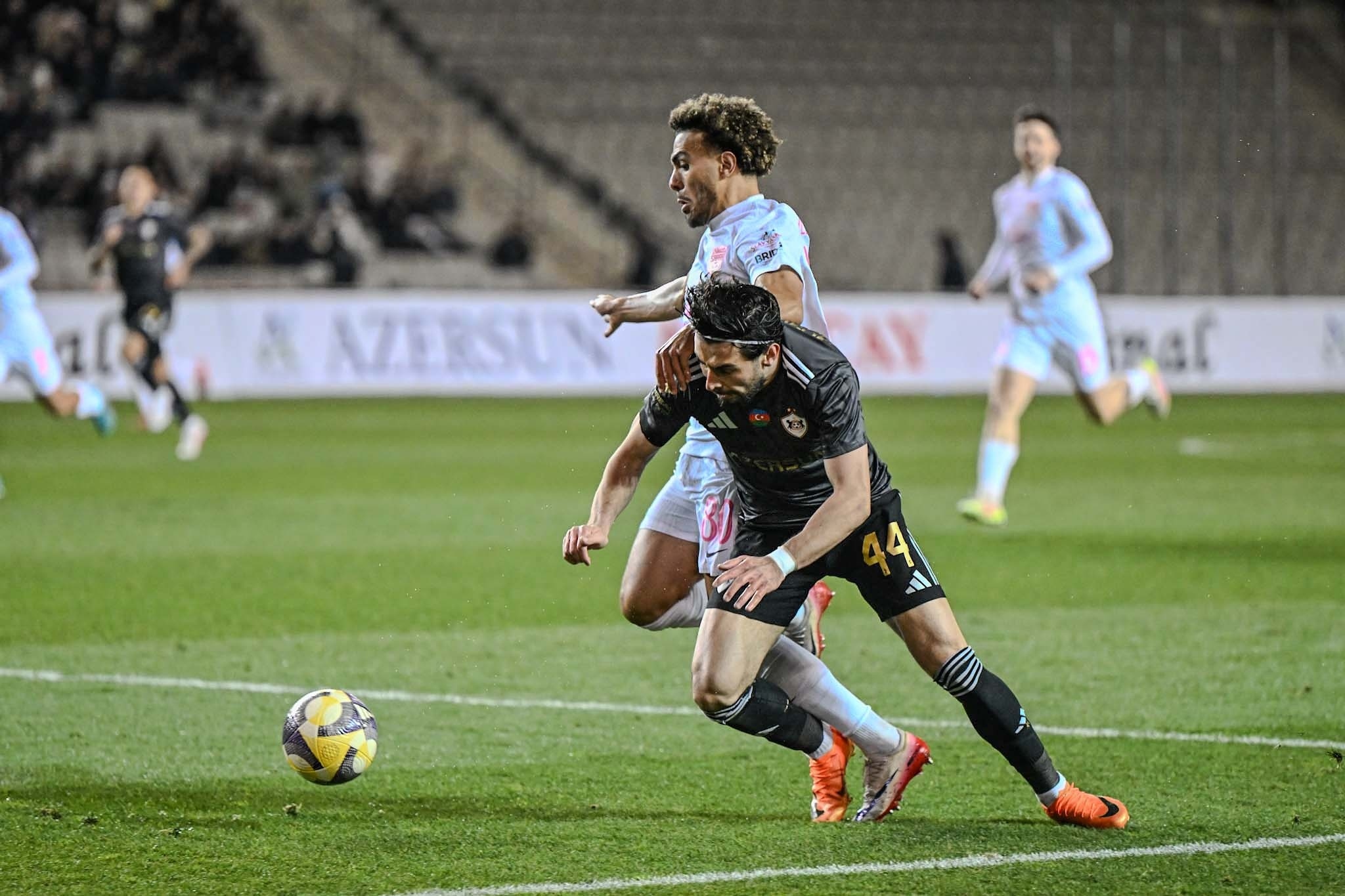 Lịch sử bóng đá Azerbaijan: Cặp đôi đầu tiên có 2 trận hòa kịch tính 3-3