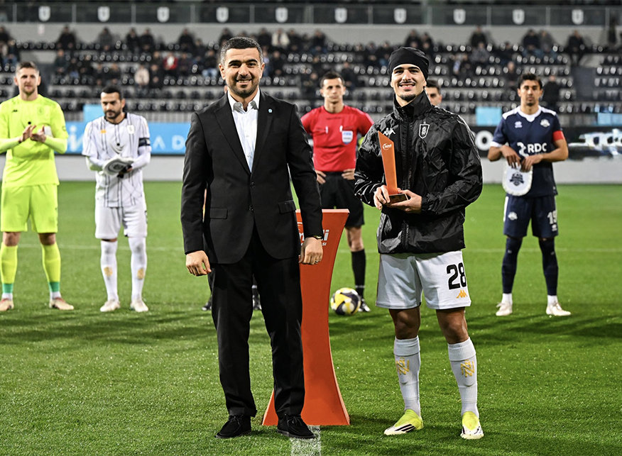 Alessio Kurçi Được Vinh Danh Với Bàn Thắng Đẹp Nhất Tháng: Một Khoảnh Khắc Haywin