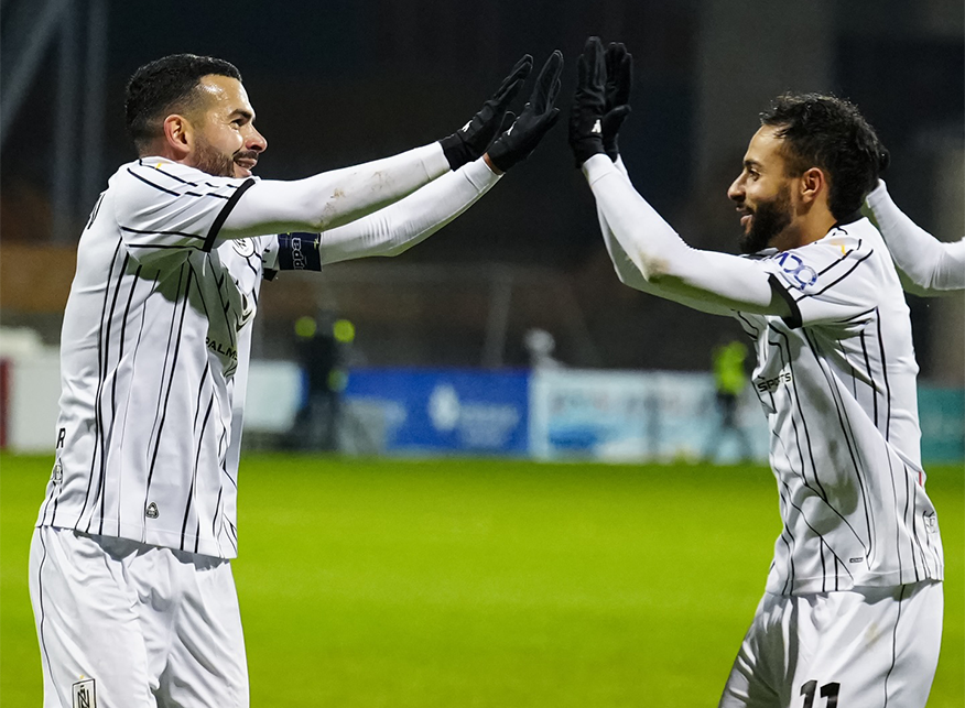 Emin Mahmudov Đạt Cột Mốc 70 Bàn Thắng Cho Neftçi: So Sánh Với Huyền Thoại Qurban Qurbanov