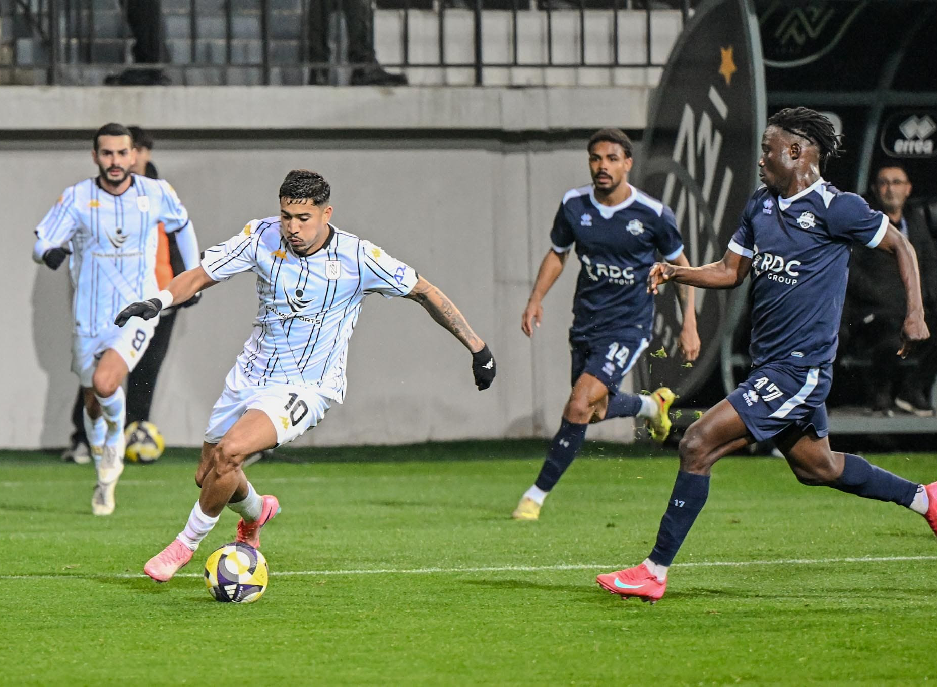 Phân Tích Số Liệu Vòng 26 Misli Premyer Liqası: Dự Đoán Kết Quả Hấp Dẫn